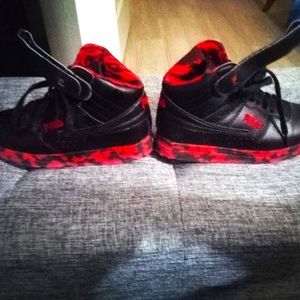 Little Boys Fila's size 13